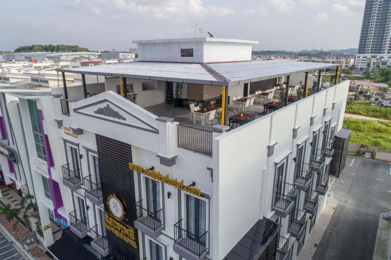 Redpine Boutique Hotel Skudai Eksteriør billede